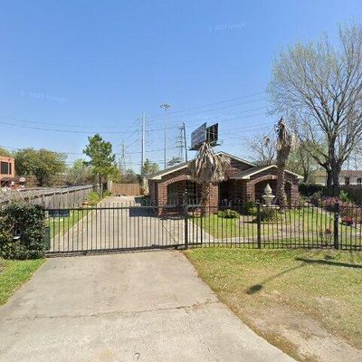 11209 Verano St, Houston, TX 77029