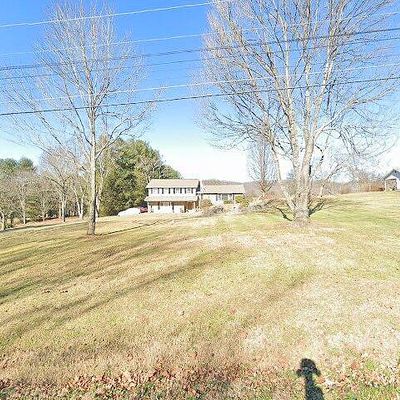 1167 White Top Rd, Bluff City, TN 37618