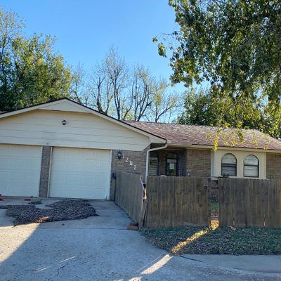 1201 Glenwood Dr, Yukon, OK 73099