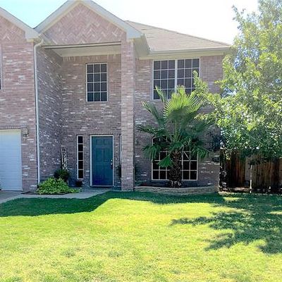 1016 Summit Dr, Justin, TX 76247