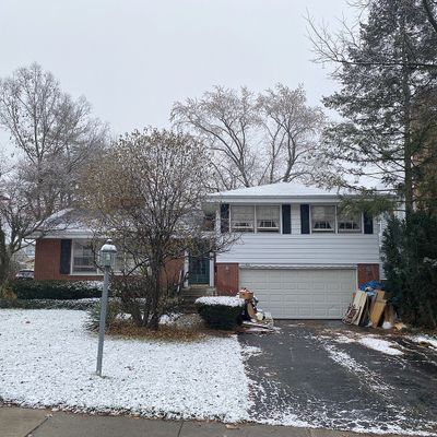 103 Woodstock Ave, Clarendon Hills, IL 60514