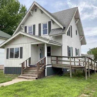 1038 N Charles St, Carlinville, IL 62626
