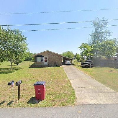 104 Spring Valley Dr, Warner Robins, GA 31093