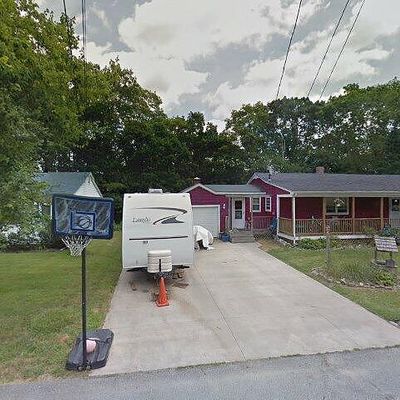 132 Campion Ave, Tiverton, RI 02878