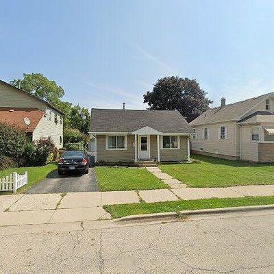 133 N Orchard Ave, Waukegan, IL 60085