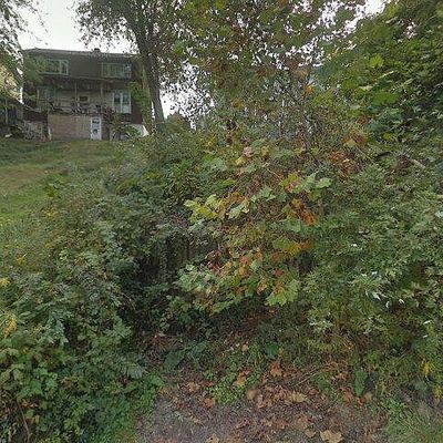 136 Stanton Ave, Mingo Junction, OH 43938