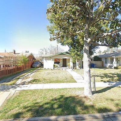 1367 N Vagedes Ave, Fresno, CA 93728