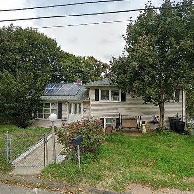 140 Norfolk St, West Haven, CT 06516