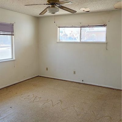 1421 De Anza St, Barstow, CA 92311