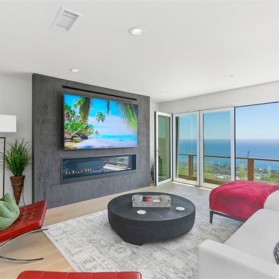 1475 Coral Dr, Laguna Beach, CA 92651