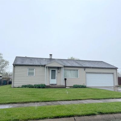 123 Diana Ln E, Fairborn, OH 45324