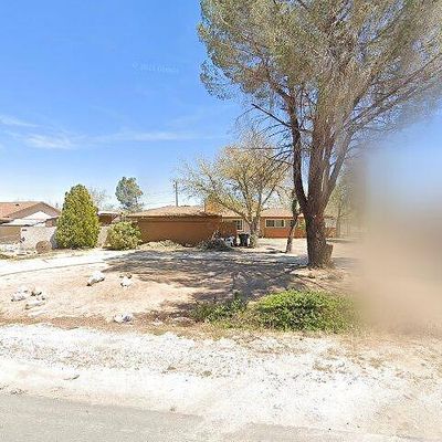 12579 Kewanna Rd, Apple Valley, CA 92308