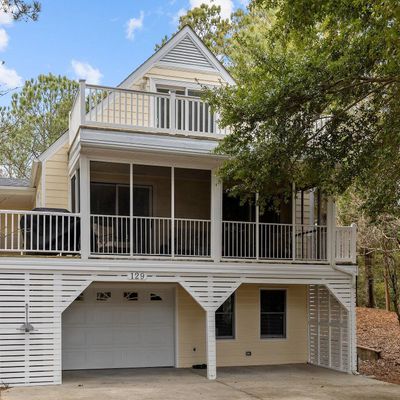 129 Pinewood Pl, Emerald Isle, NC 28594