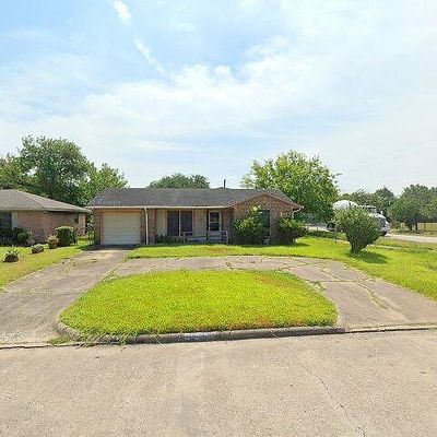 12943 Claygate Dr, Houston, TX 77047