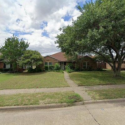 1313 Woodland Park Dr, Garland, TX 75040