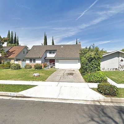 16437 Knapp St, North Hills, CA 91343