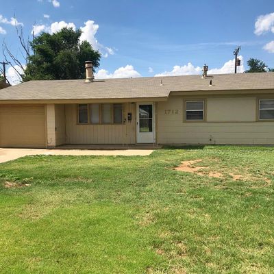 1712 44 Th St, Lubbock, TX 79412