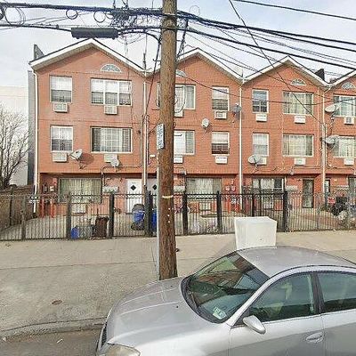 181 Newport St, Brooklyn, NY 11212