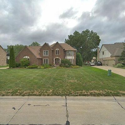 1855 Squirrel Valley Dr, Bloomfield Hills, MI 48304