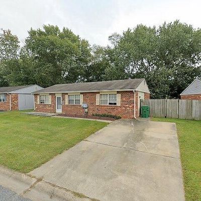 19 Bach Dr, Newark, DE 19702