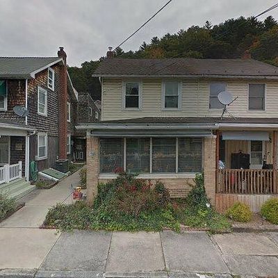 159 Main St, Parryville, PA 18244