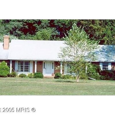 16 Pinewood Rd, Earleville, MD 21919