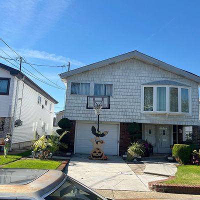 16014 86 Th St, Howard Beach, NY 11414