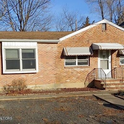 1602 Leslie St, Wall Township, NJ 07719