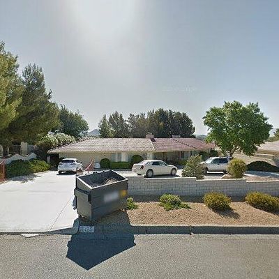 16125 Chiwi Rd, Apple Valley, CA 92307