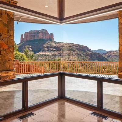 205 Scenic Dr, Sedona, AZ 86336