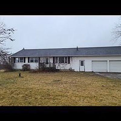 2071 County House Rd, Waterloo, NY 13165