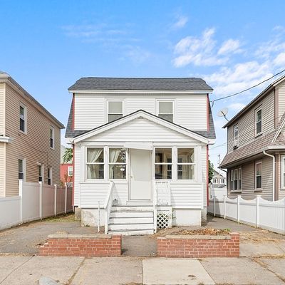 208 Lincoln St, Winthrop, MA 02152