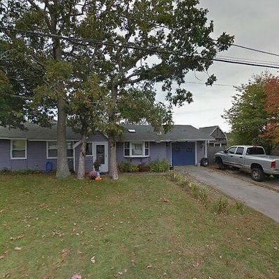 21 Camardo Dr, Wareham, MA 02571