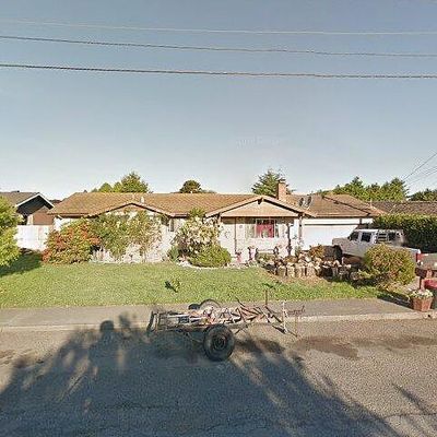 2100 Stevens Way, Mckinleyville, CA 95519