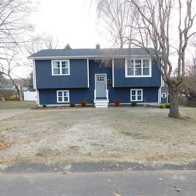 23 Hattie Ave, Greenville, RI 02828