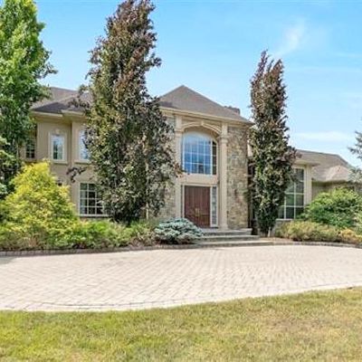 23 Hunter Rdg, Woodcliff Lake, NJ 07677