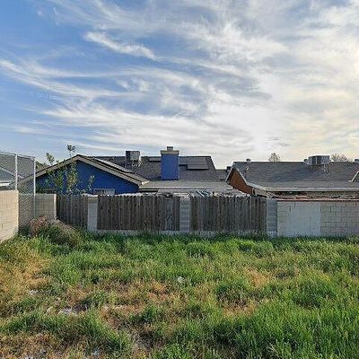 1941 13 Th Ave, Delano, CA 93215