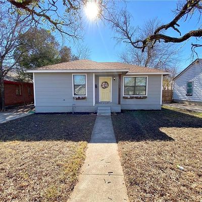 2004 Waco St, Gatesville, TX 76528