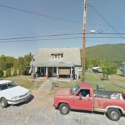 201 Culpepper Ave, Buchanan, VA 24066