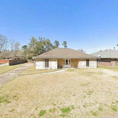 25822 Shadow Brook Ave, Denham Springs, LA 70726