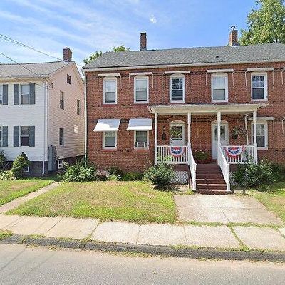 26 Chestnut St, Windsor Locks, CT 06096