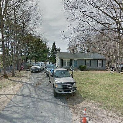 27 Ivanhoe Dr, Topsham, ME 04086