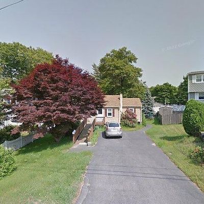 27 Overlook Rd, Holbrook, MA 02343