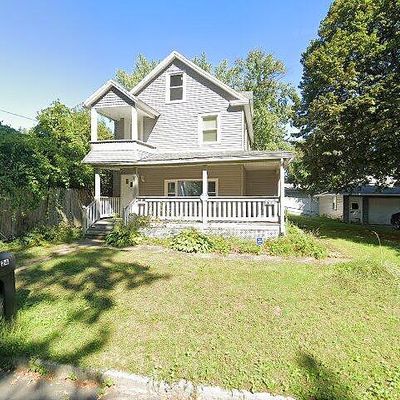 27 Sylvester St, Springfield, MA 01109