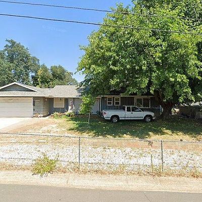 2705 Kenco Ave, Redding, CA 96002