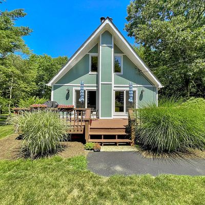 2801 Wallum Lake Rd, Pascoag, RI 02859