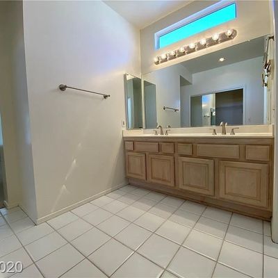 2825 Greenview Ct, Las Vegas, NV 89134