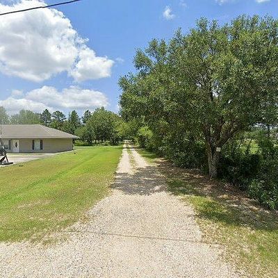 28631 George White Rd, Holden, LA 70744