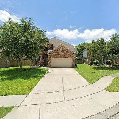 2905 Flower Creek Ln, Dickinson, TX 77539