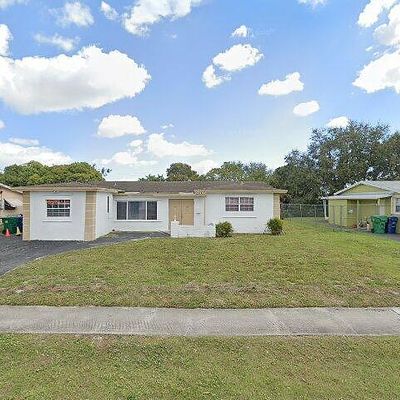 2360 Nw 47 Th Ave, Lauderhill, FL 33313